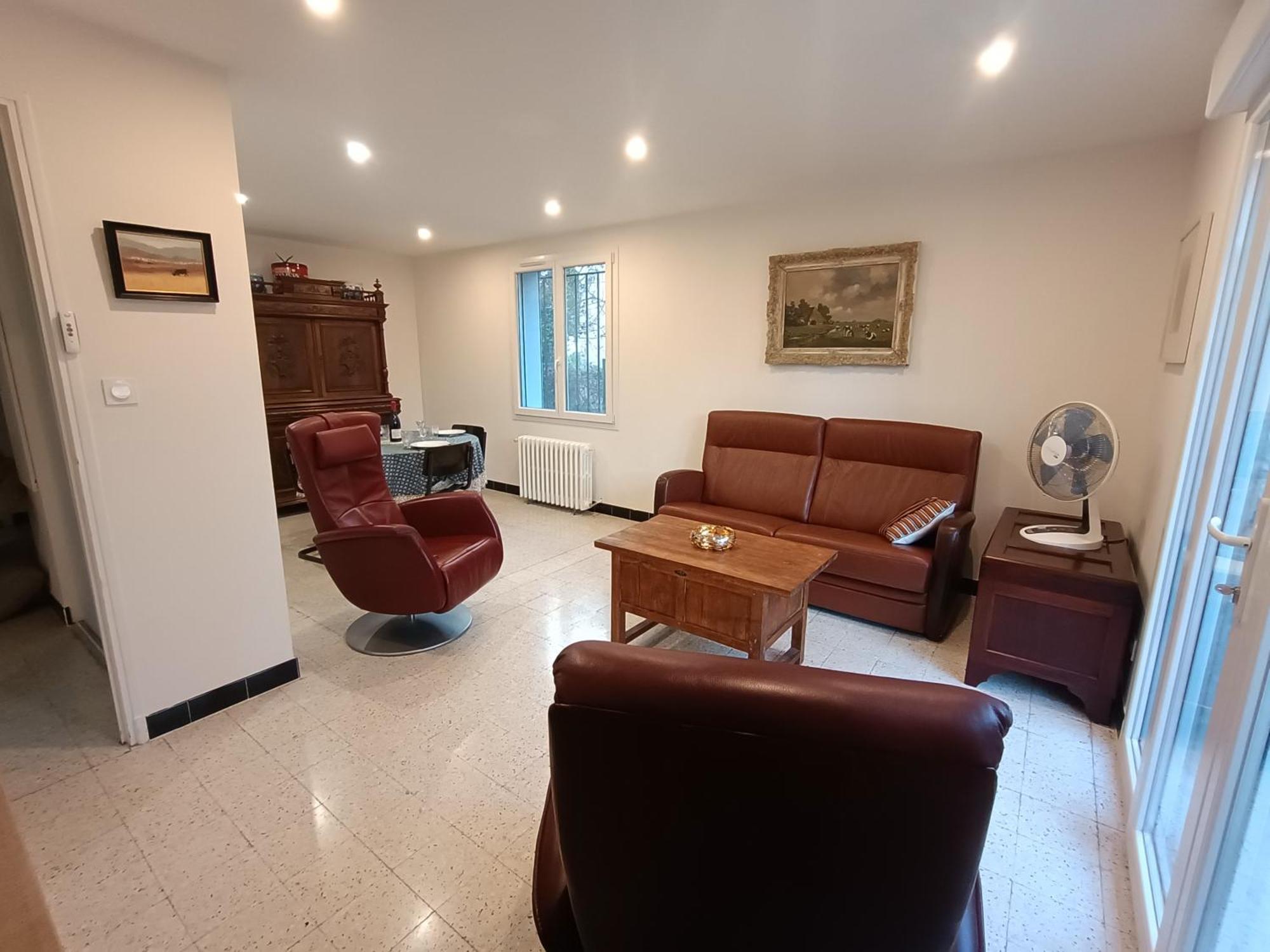 Grand Appartement, 2 Chambres Et Jardin Nîmes Eksteriør billede